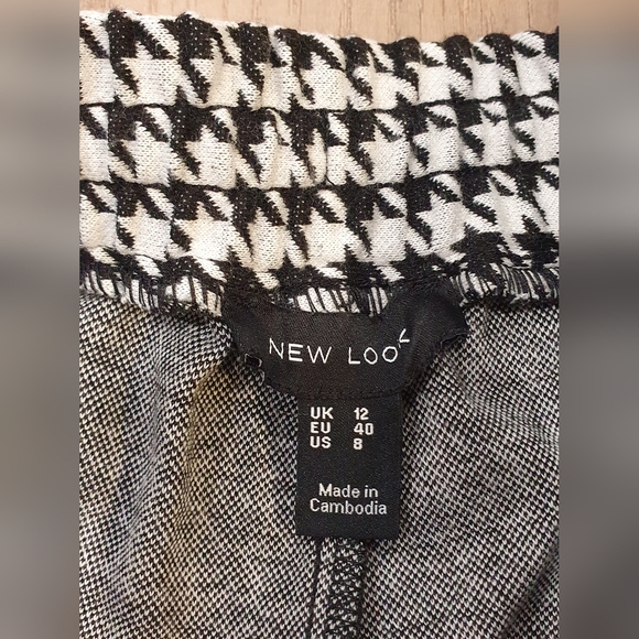 New Look UK houndstooth pintuck jogger style trousers, black white, size US 8 - Picture 4 of 4